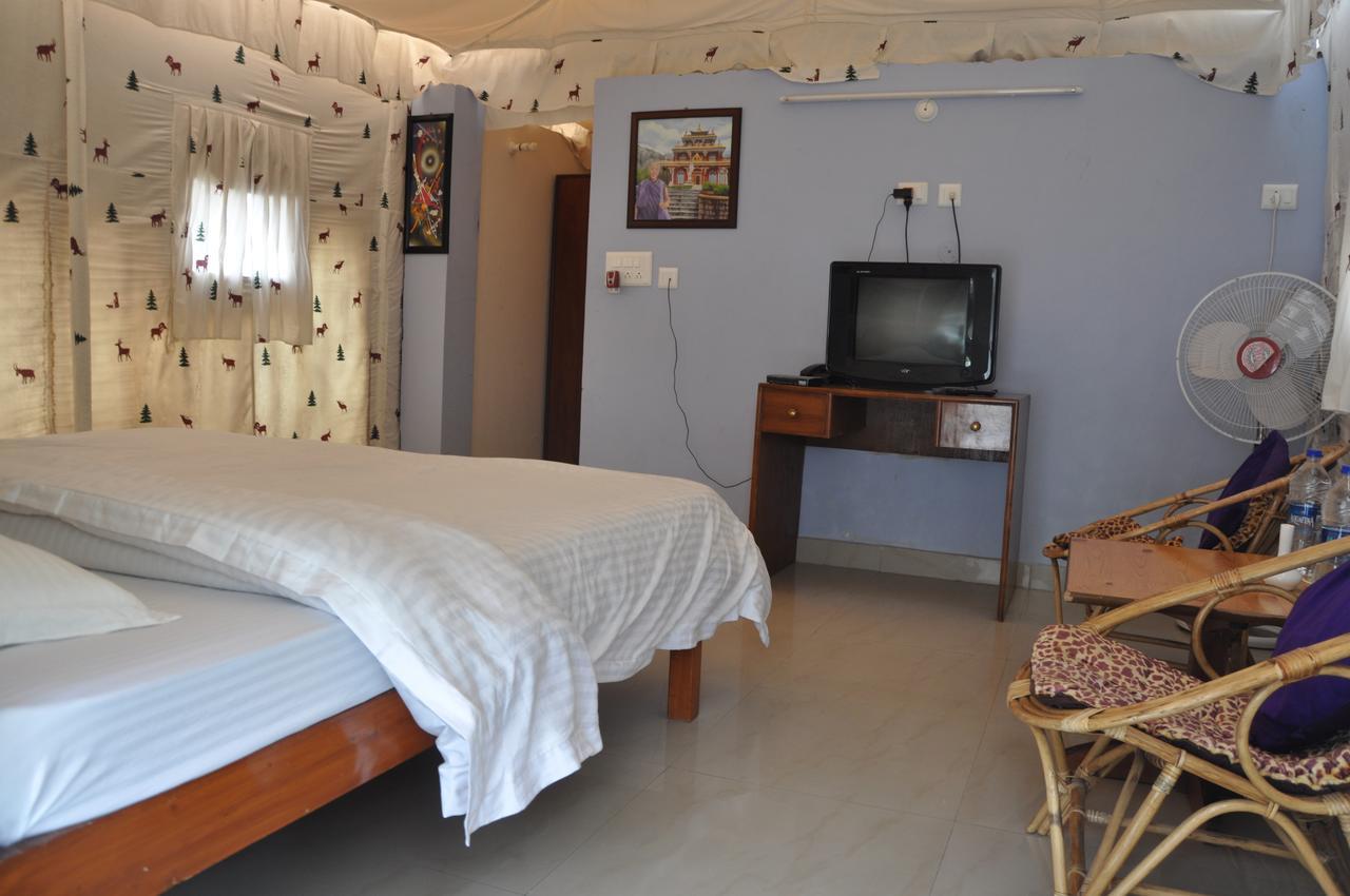 Tatva Bir Tents And Hotel Kangar Bagian luar foto