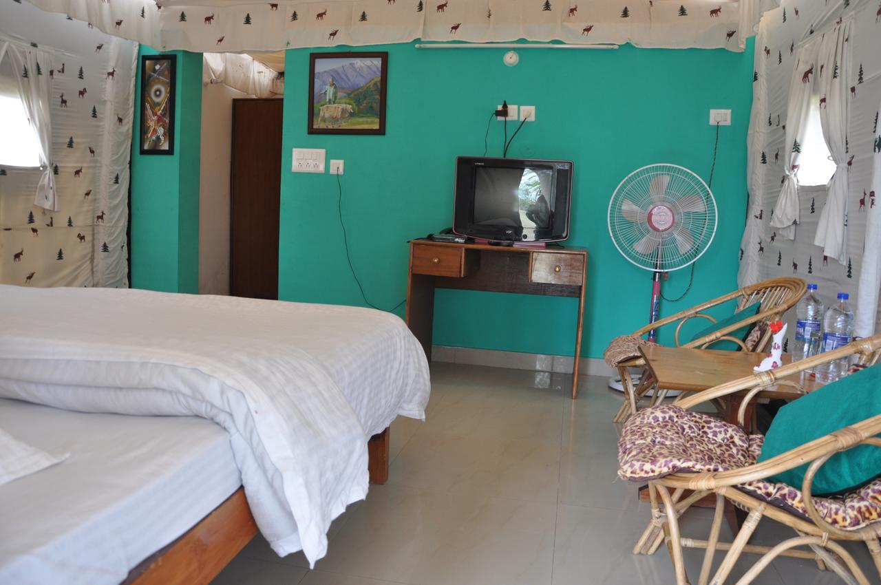 Tatva Bir Tents And Hotel Kangar Bagian luar foto